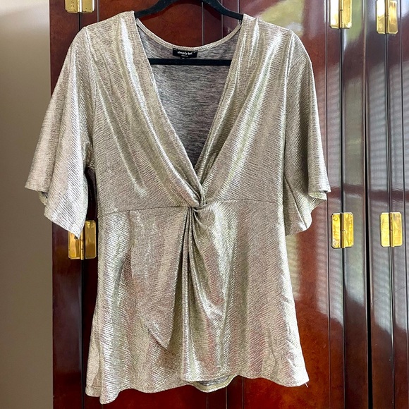 Metallic Wrap Front Top - Size 16 - Picture 1 of 5